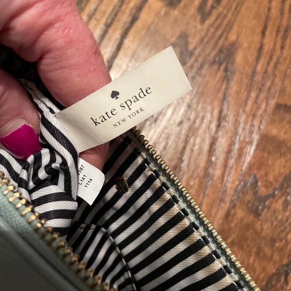 Kate Spade purse - Picture 3 of 7